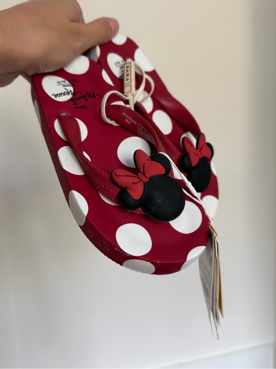 Zara Other - Zara x Disney Minnie Mouse Red Polka Dot Flip Flops Size 26/27, 10.5C Toddler